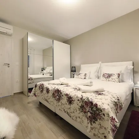 Luxury Majpruz Suites Zadar Exterior photo