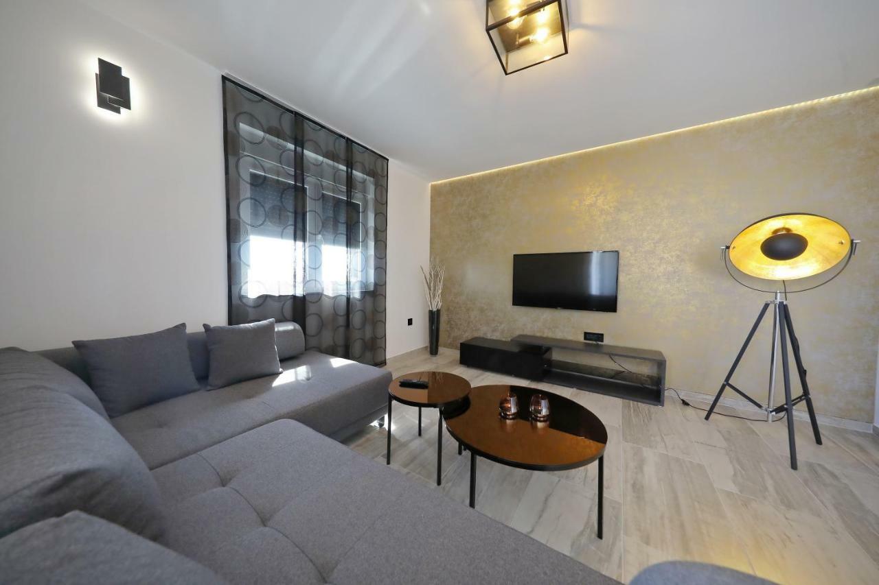 Luxury Majpruz
